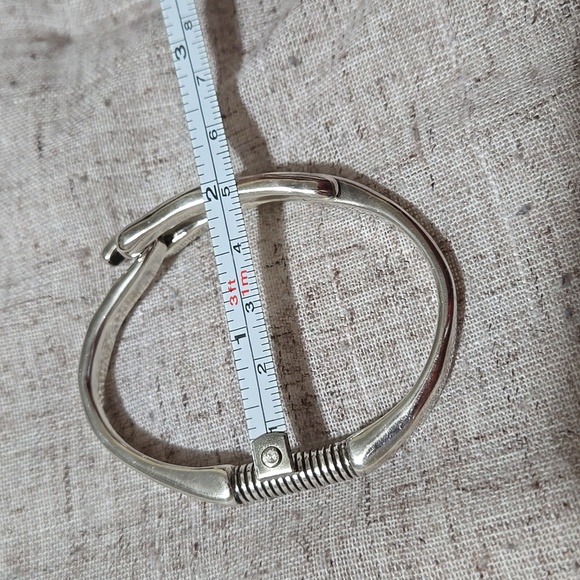 Uno de 50 latch hook silver bracelet - Picture 7 of 7